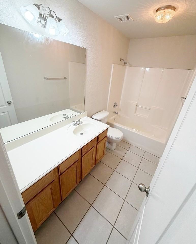 536 Inwood Rd #1 - Photo 7 of 14