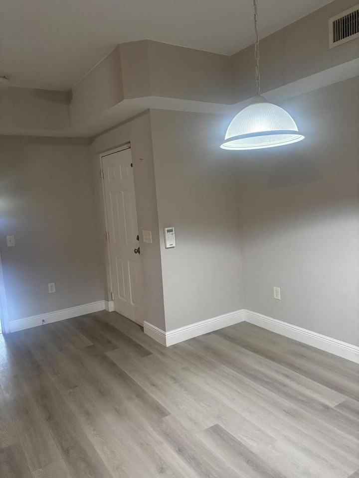 350 Crestwood Cir #106 - Photo 2 of 20