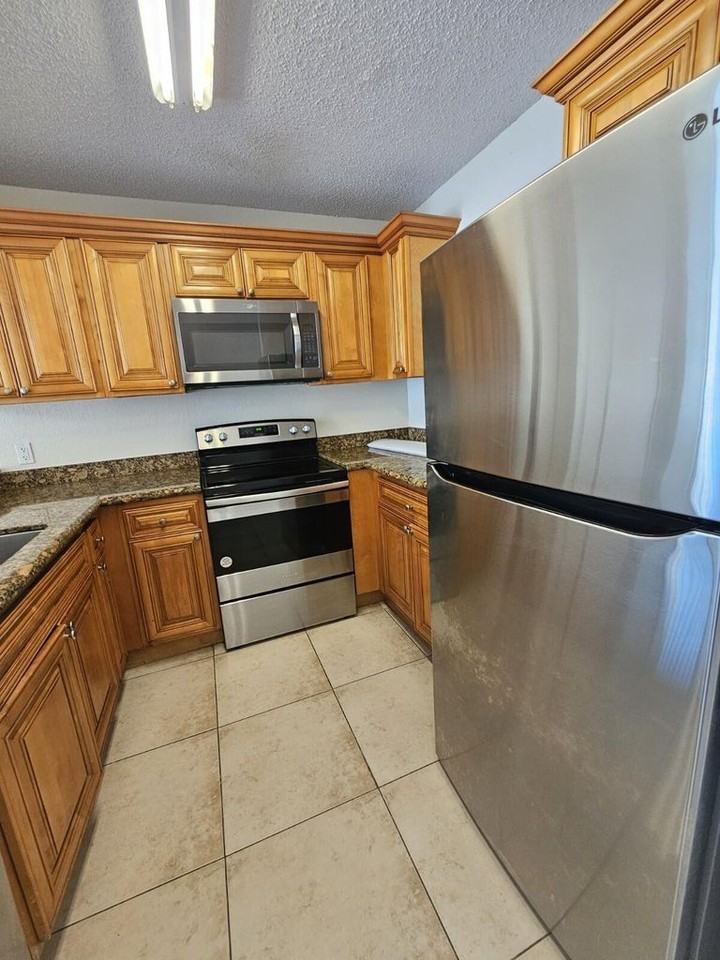 1760 Windorah Way #C - Photo 6 of 20