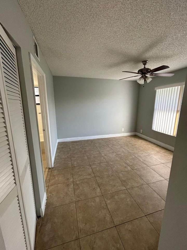 1493 Lake Crystal Dr #F - Photo 2 of 17