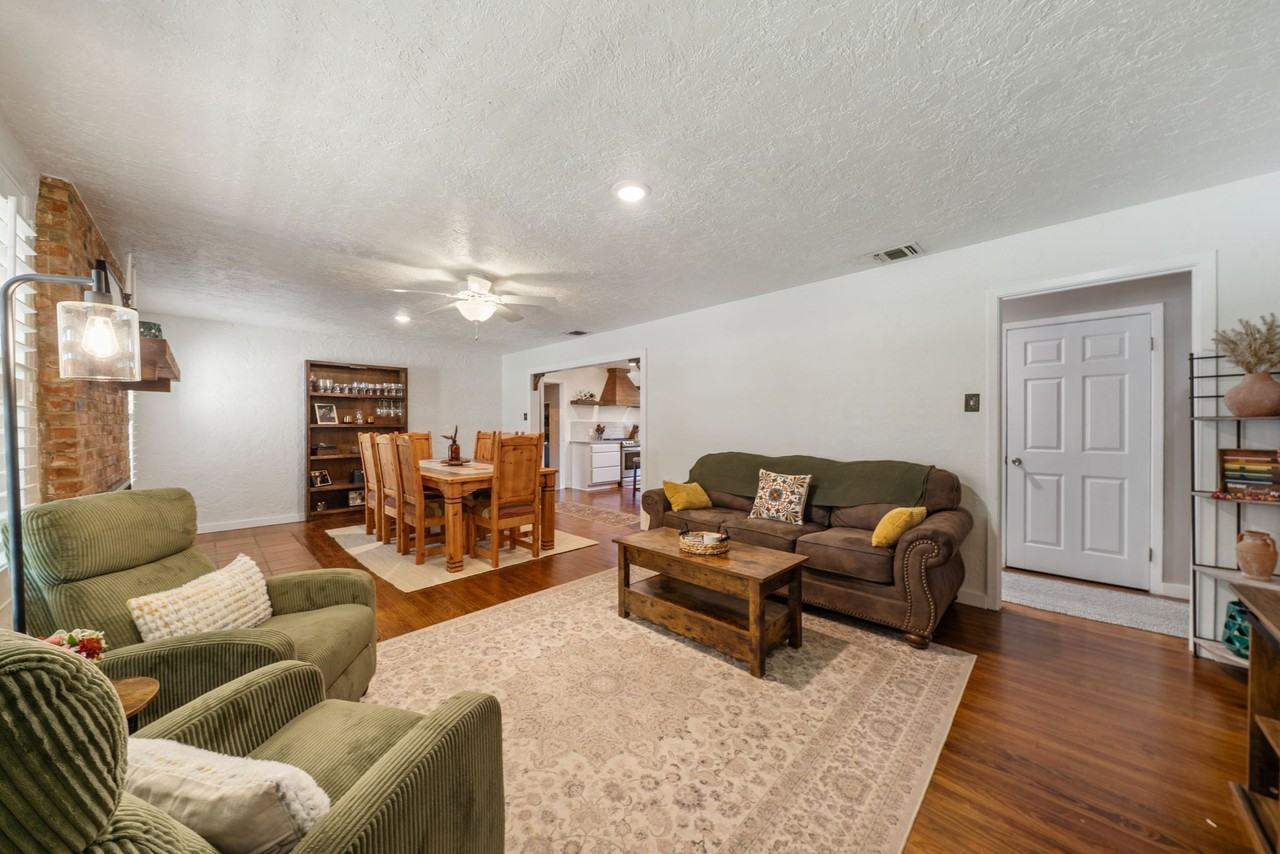 908 29th St #NA - Photo 6 of 23