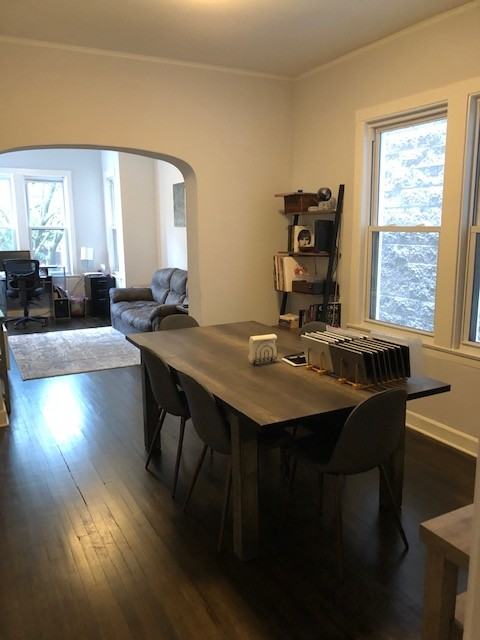 3320 N Lakewood Ave #2 - Photo 5 of 12