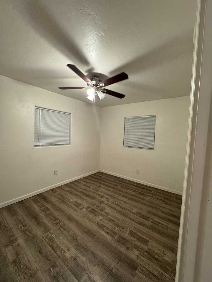 1626 W Delaware St #1 - Photo 2 of 13