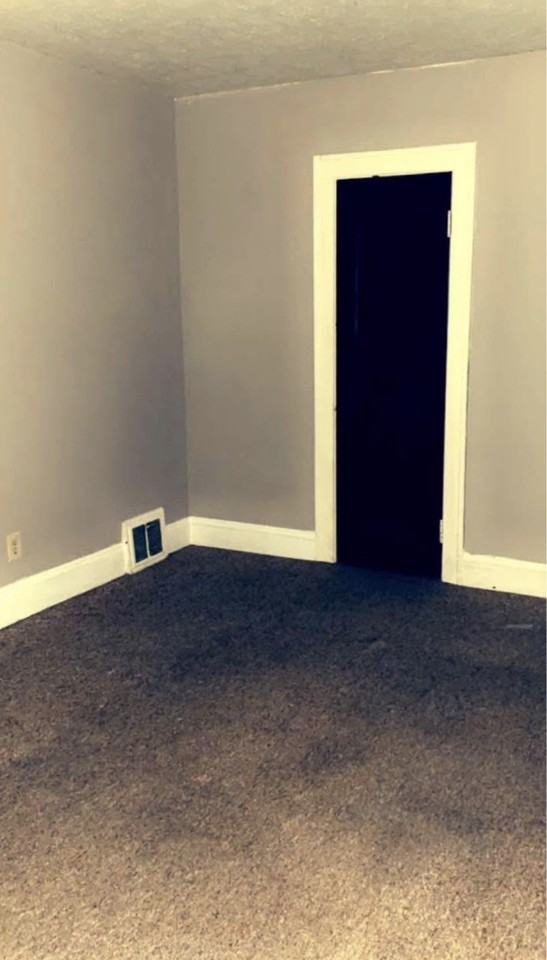 3259 W 125th St - Photo 4 of 5