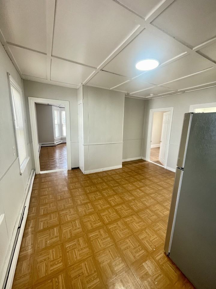 44 Pine St #2 - Photo 3 of 8