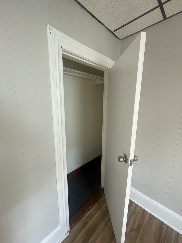 44 Pine St #2 - Photo 6 of 8