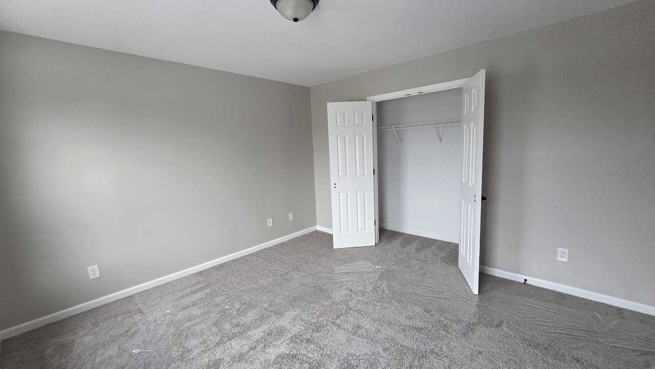 3689 Lochdale Ter #NA - Photo 5 of 19