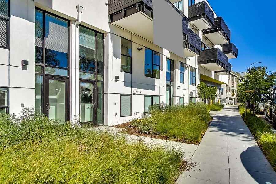 950 63rd Street - Photo 4 of 21