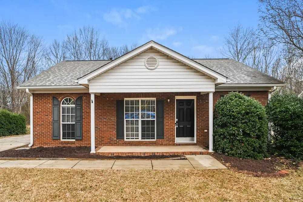 503 Meadowbrook Dr #NA - Photo 6 of 7