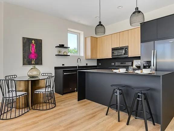 288 Stonington Dr #201 - Photo 2 of 15