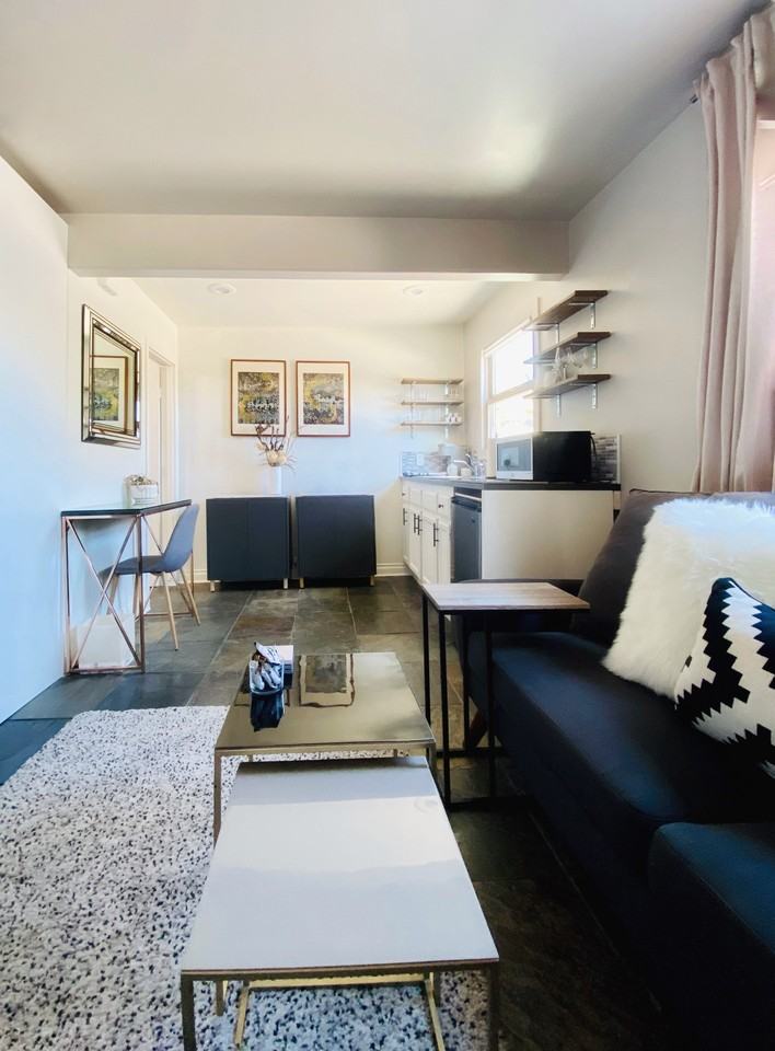 1124 N Hoover St #5 - Photo 2 of 13