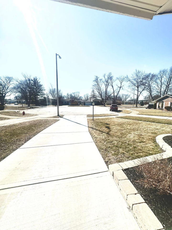 11719 S Keeler Ave #NA - Photo 4 of 23