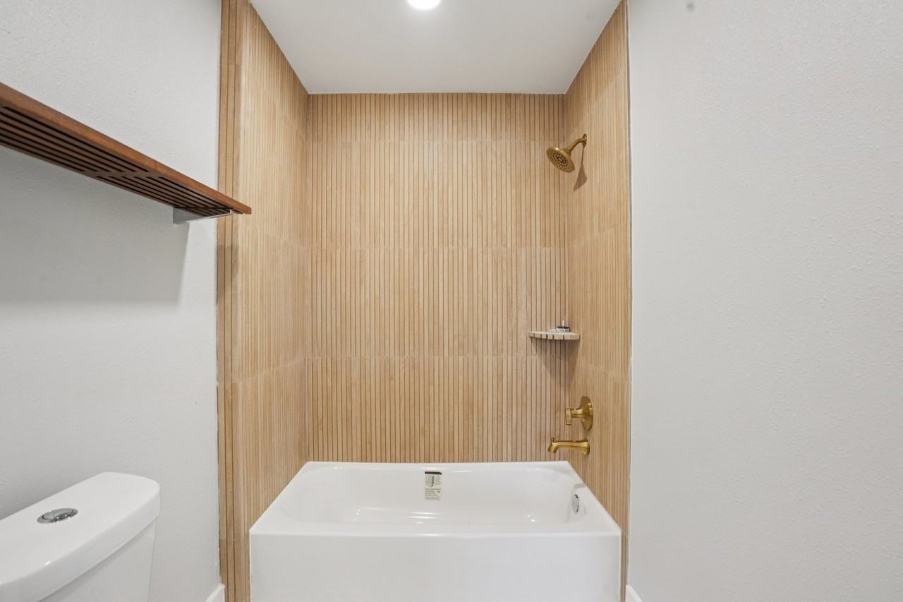 1410A Elliott St - Photo 6 of 11