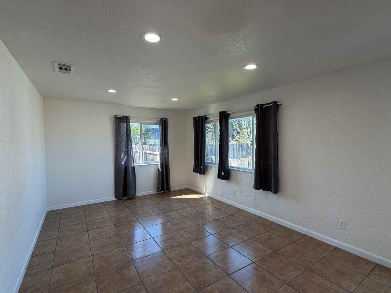 1534 Nadine Ave #1 - Photo 2 of 8