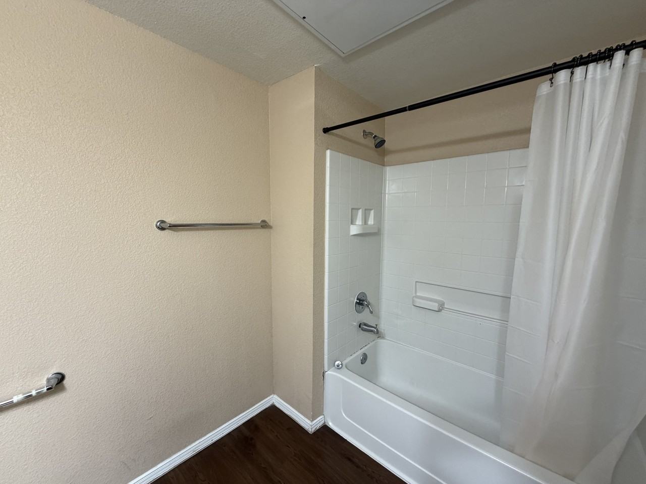 9811 Socorro Rd #3 - Photo 6 of 9