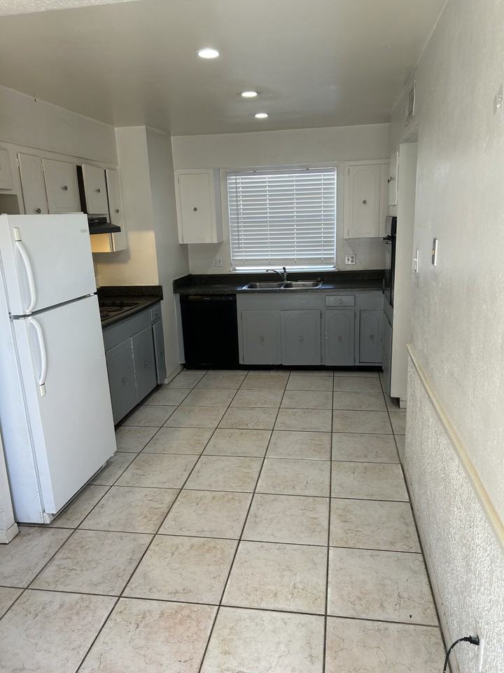 6513 Escondido Dr #A - Photo 5 of 14