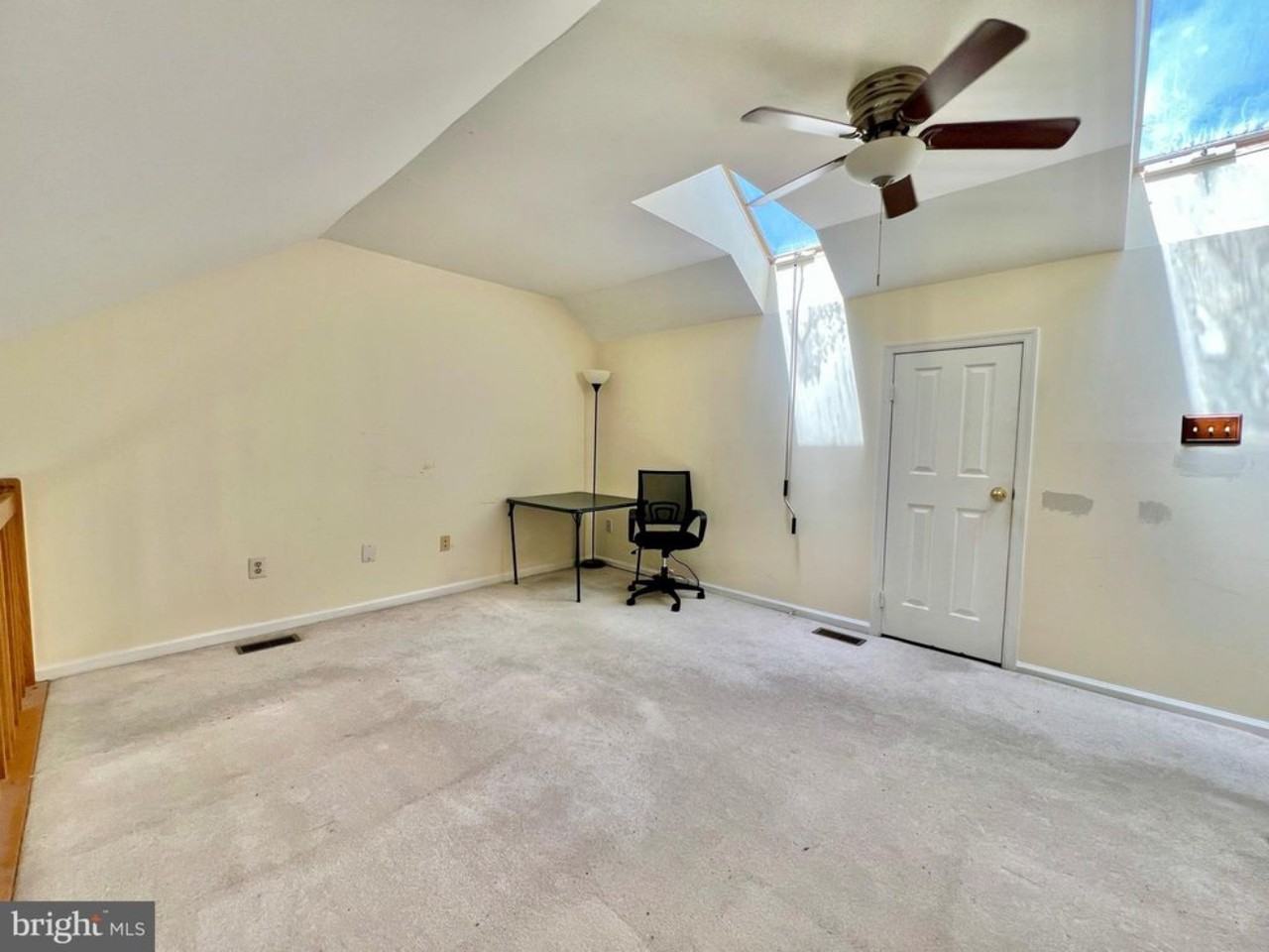 9632 Hadleigh Ct #9632 - Photo 5 of 37