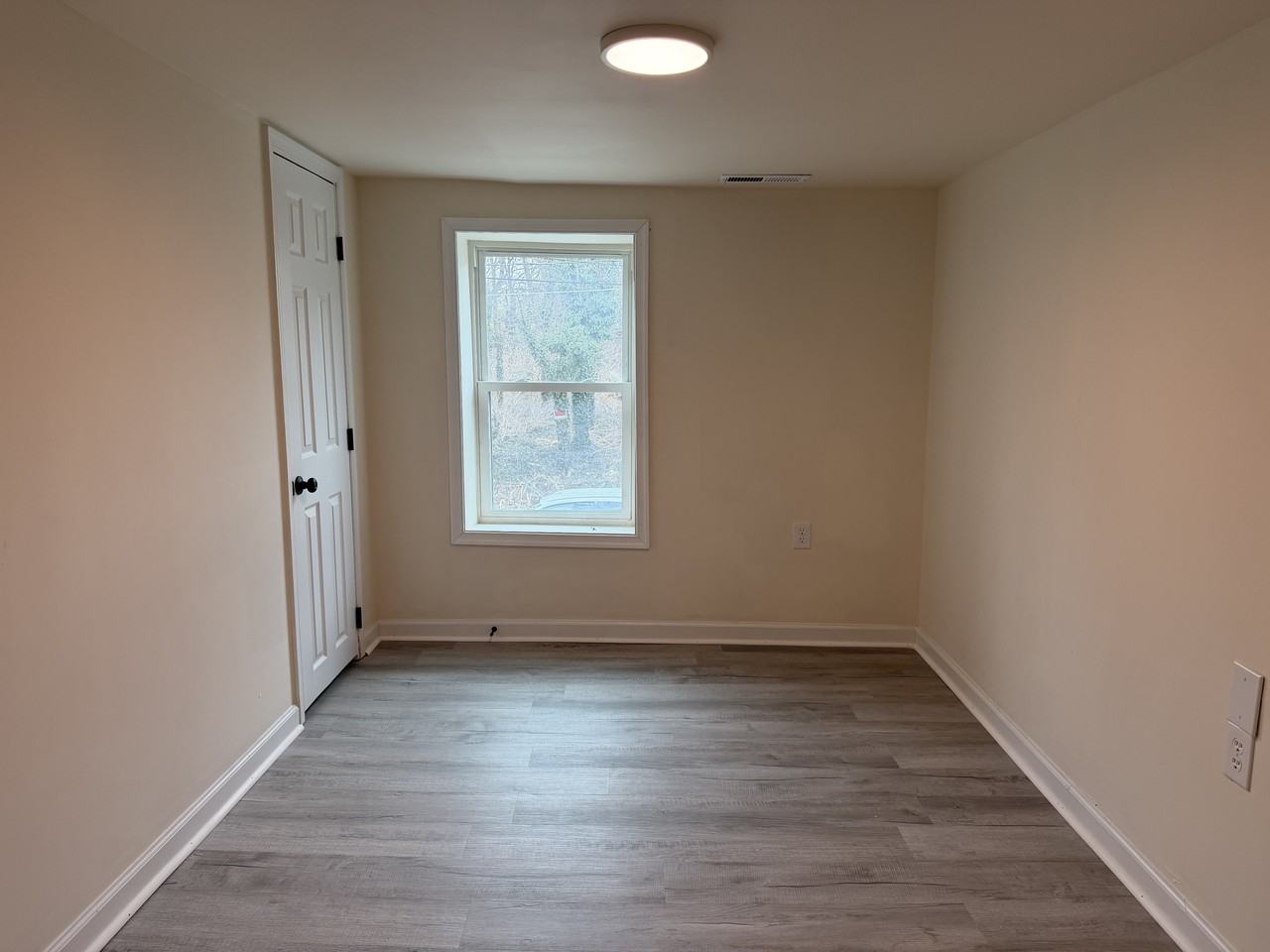 113 E Addition St #1 - Photo 7 of 8