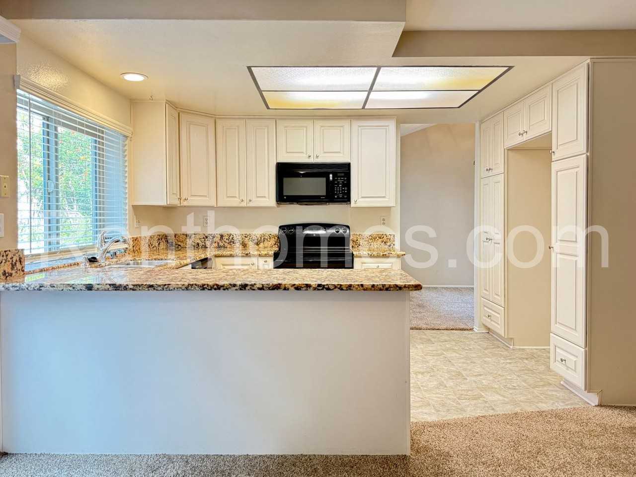 13534 Longfellow Ln - Photo 5 of 29