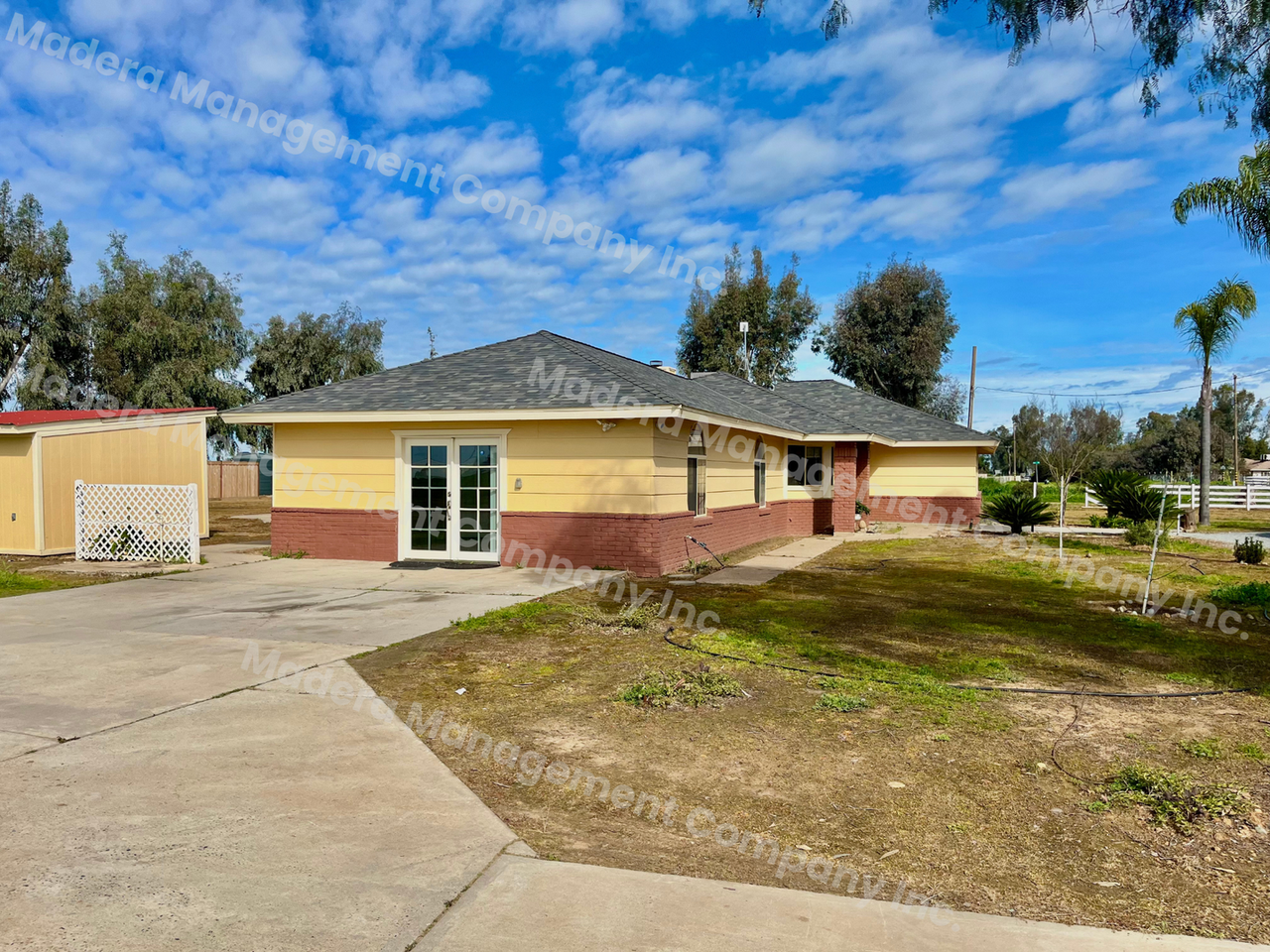 19930 Oakhill Rd - Photo 2 of 2