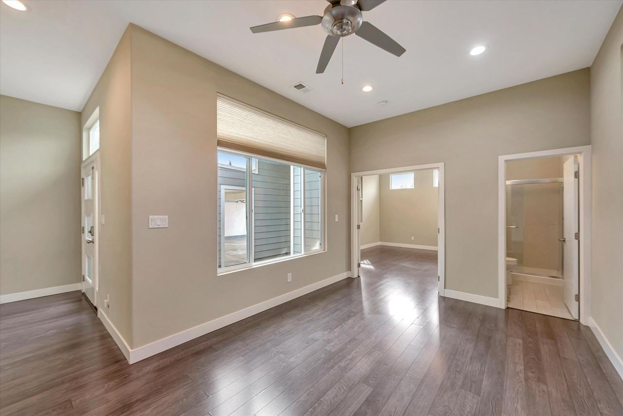 3077 Mauricia Ave - Photo 3 of 50