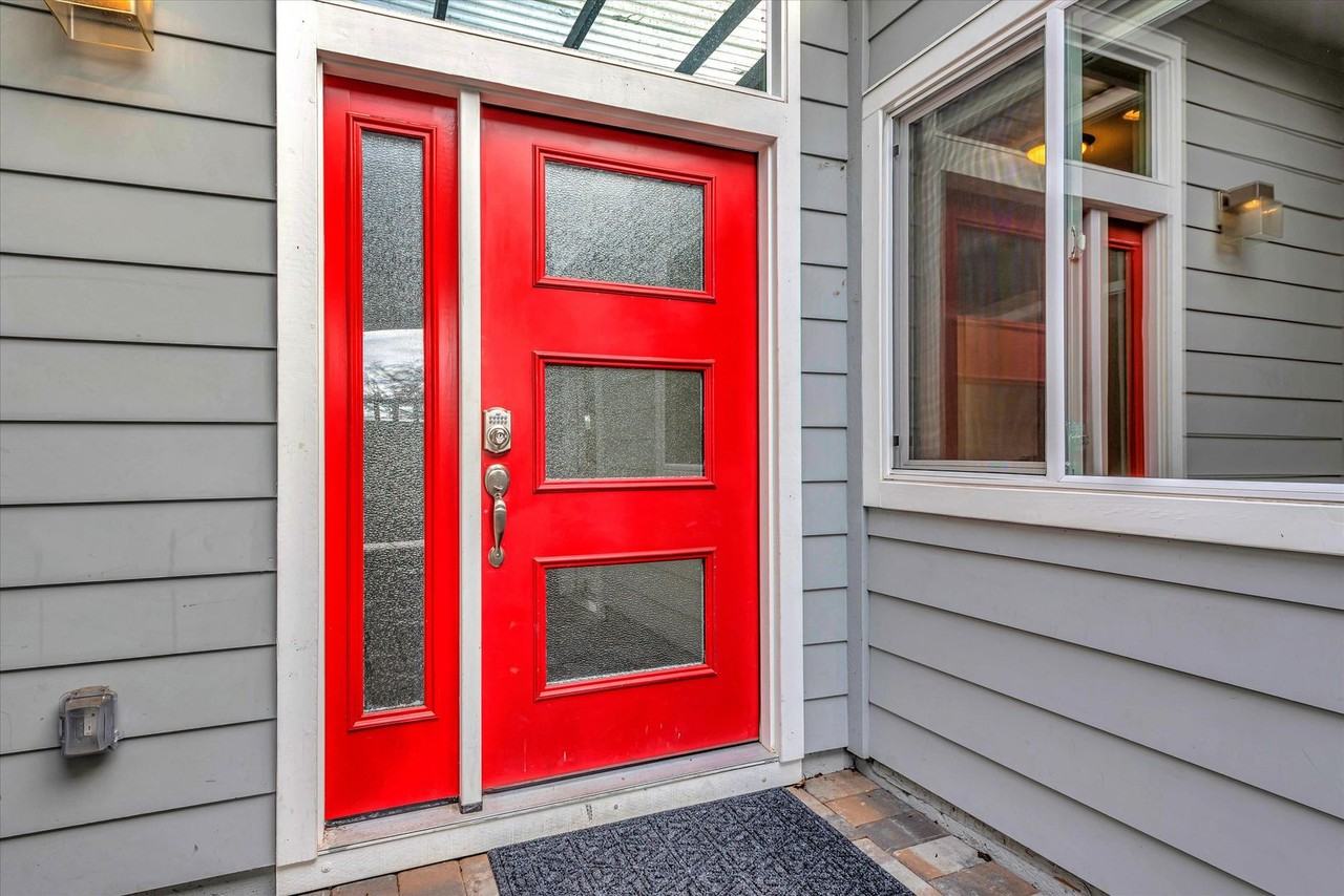 3077 Mauricia Ave - Photo 6 of 50