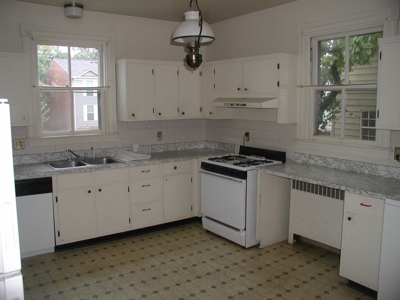 1105 Little High St - Photo 5 of 18