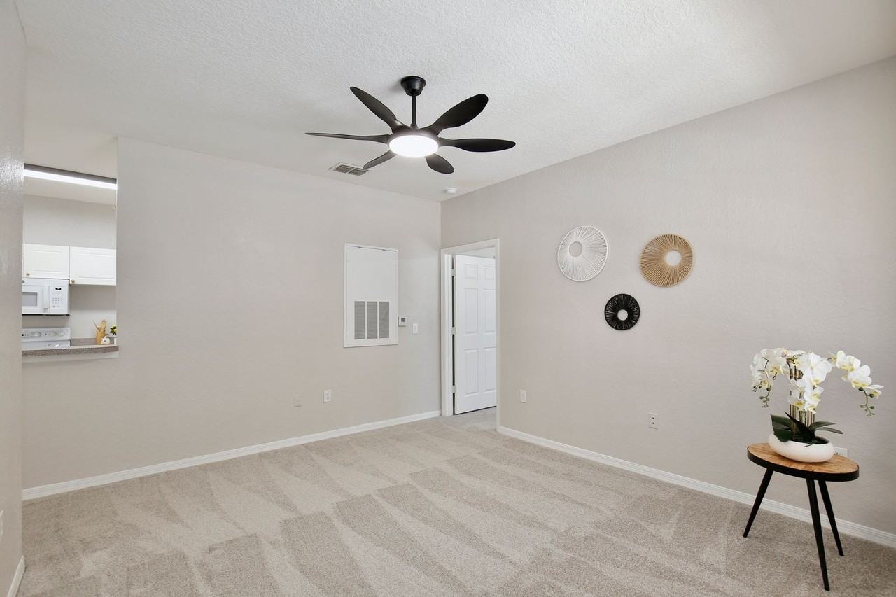 824 Grand Regency Pointe #100 - Photo 4 of 38