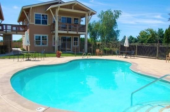 4395 Westshore Dr Ne #103 - Photo 3 of 16