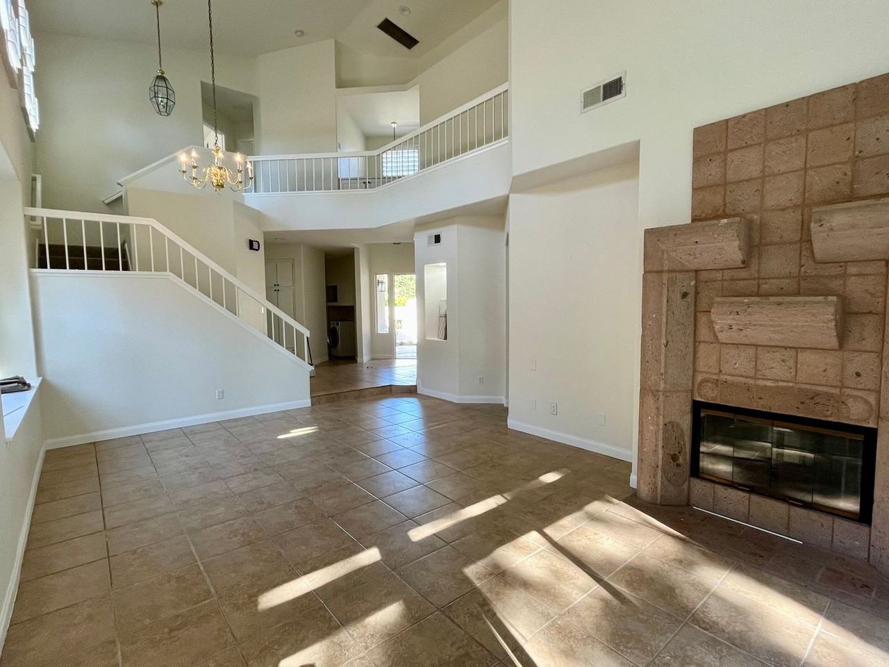 658 Felino Way - Photo 2 of 24