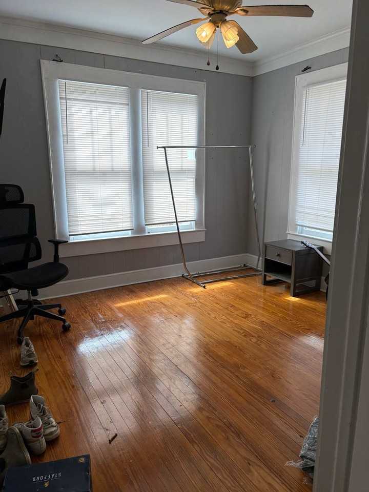 711 W Georgia Ave - Photo 6 of 8