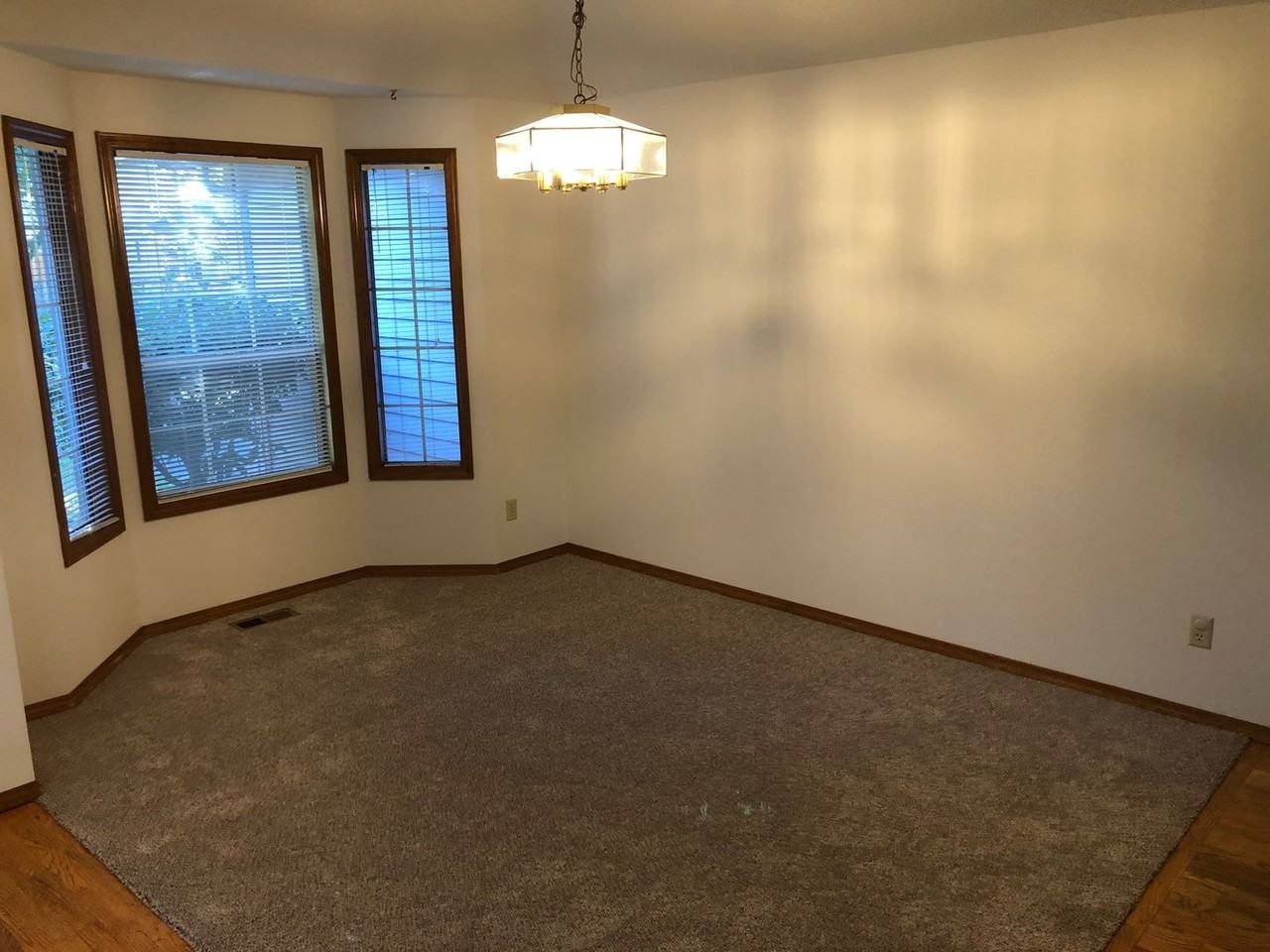 3911 Nw 166th Dr - Photo 3 of 18