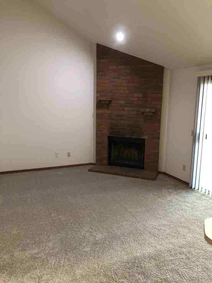 3911 Nw 166th Dr - Photo 5 of 18