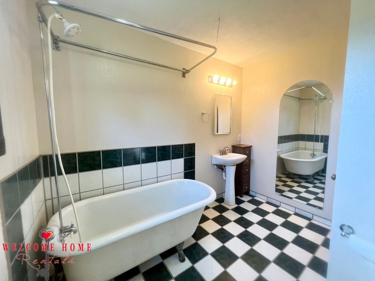 16625 Railway Rd Se - Photo 3 of 26