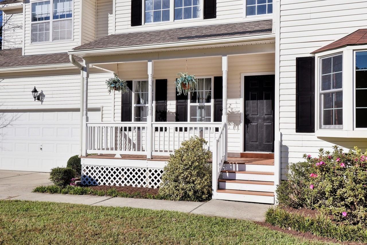 164 Old Field Rd - Photo 2 of 28