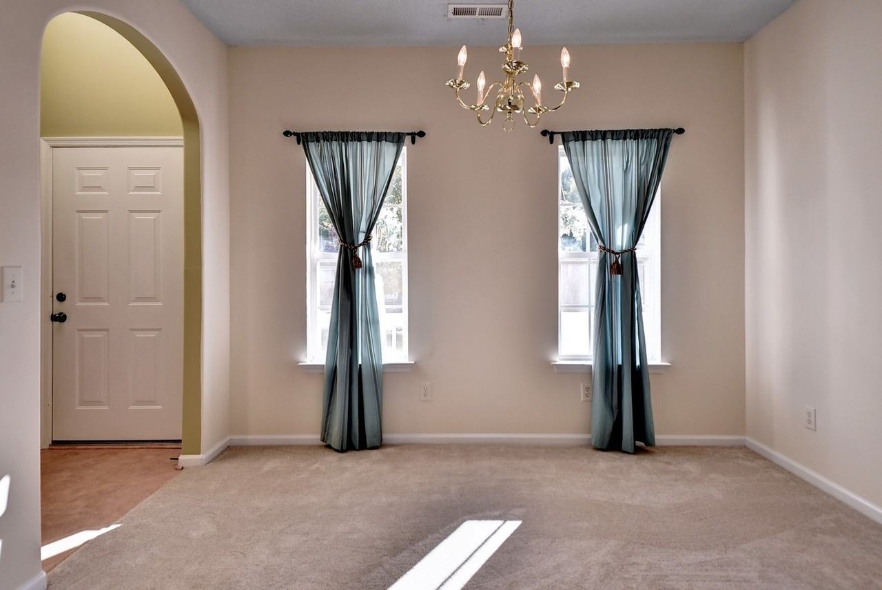 164 Old Field Rd - Photo 5 of 28