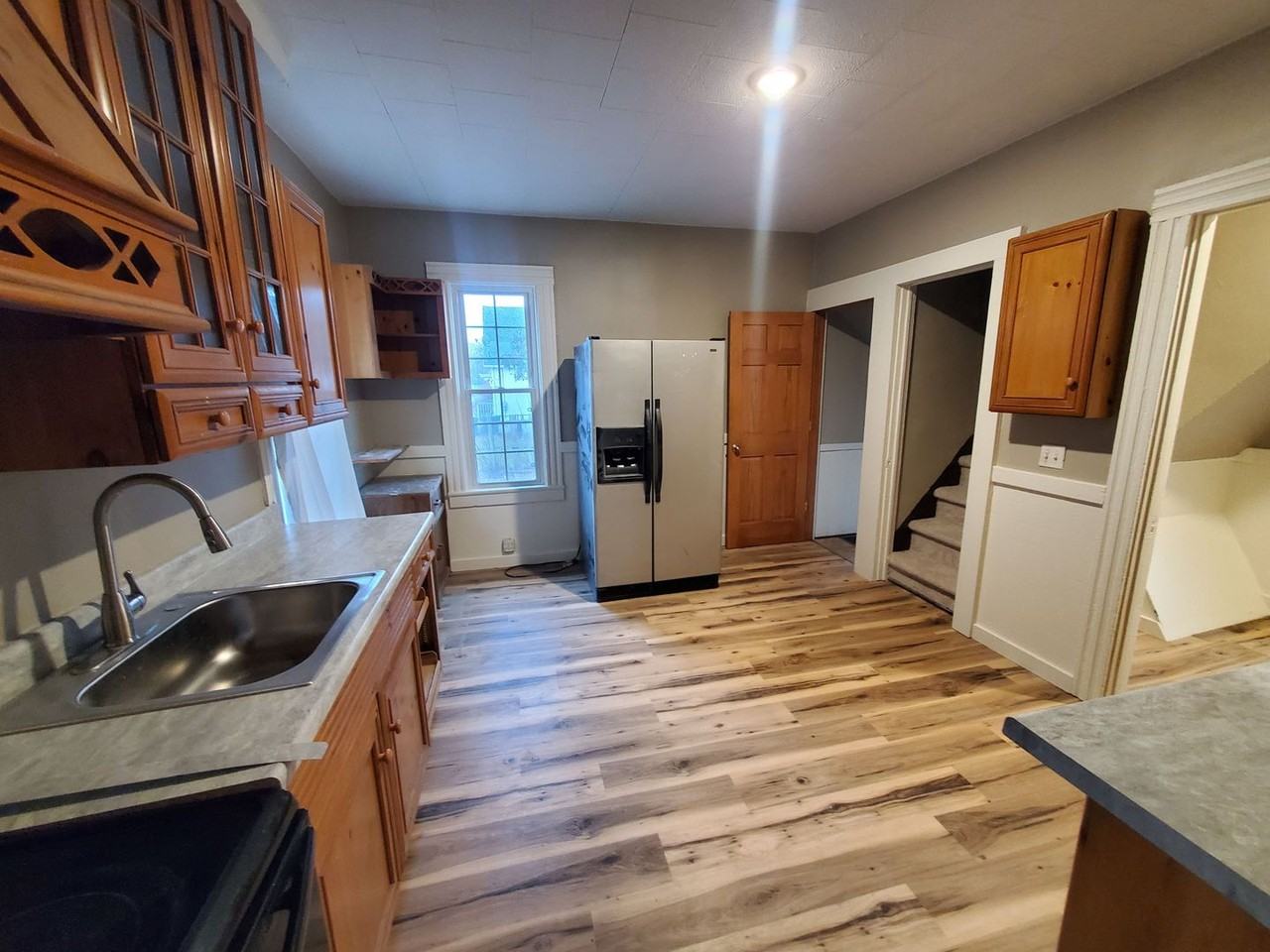 385 Ames St - Photo 2 of 15