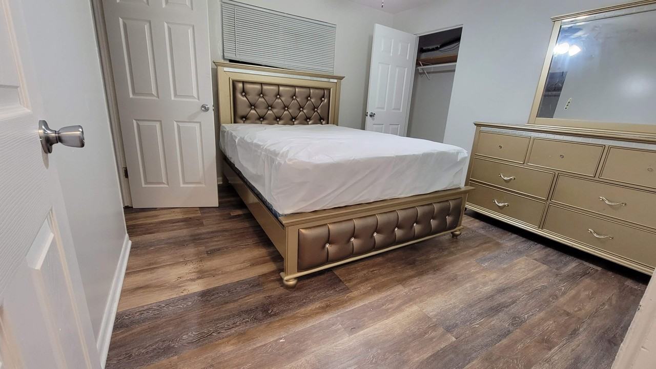 115 157th St #3 - Photo 3 of 8