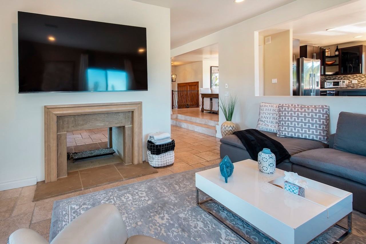 1358 Crestline Dr - Photo 6 of 21