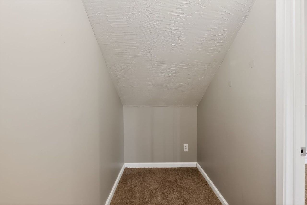 434 Wayne Blvd - Photo 7 of 18