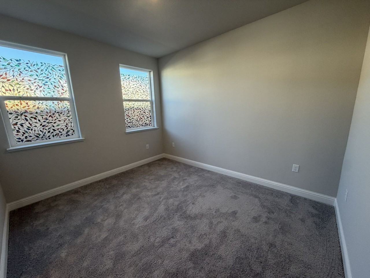 3916 Mirecourt Cir - Photo 6 of 50