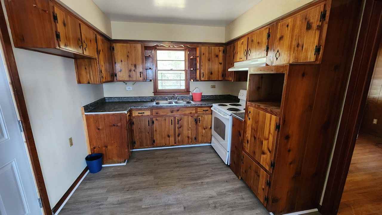 1440 Bowie Ave - Photo 5 of 18