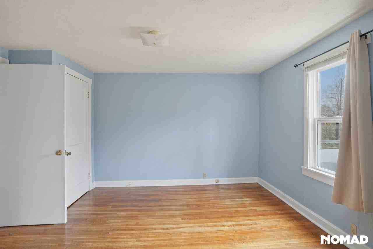 1046 Marshall Ave - Photo 6 of 24