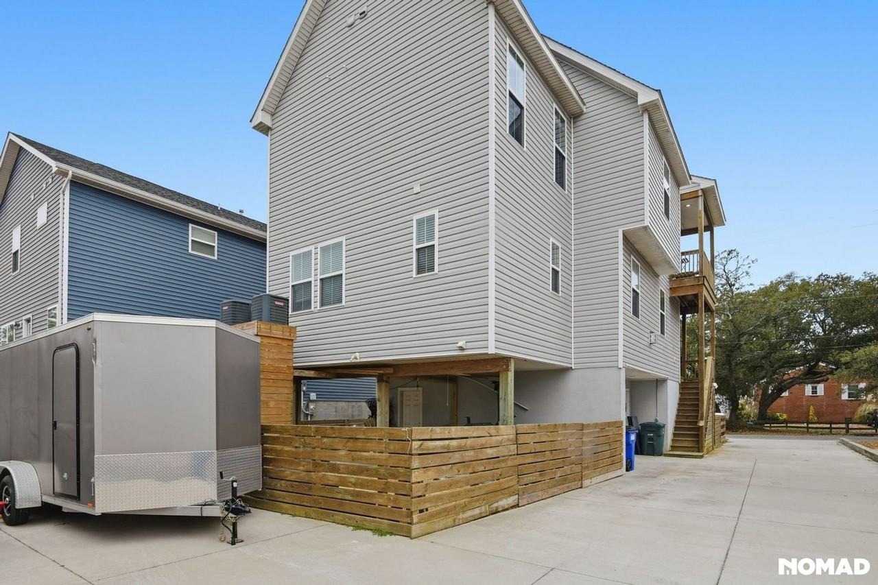 9538 13th Bay St - Photo 4 of 35