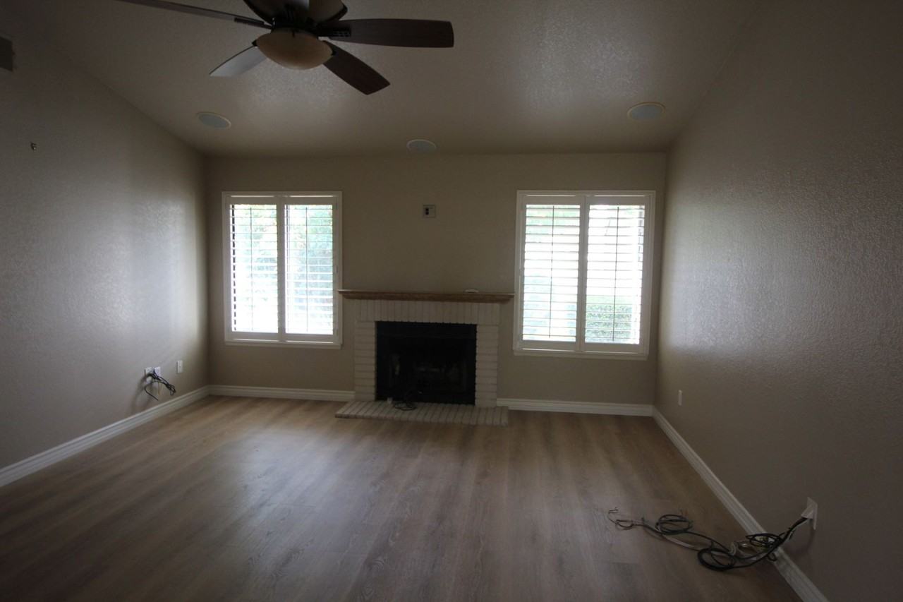 8000 Kroll Way #115 - Photo 2 of 11