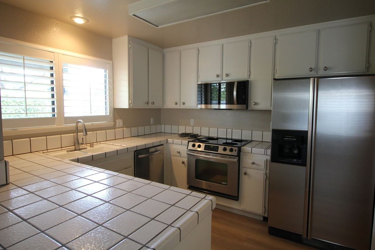 8000 Kroll Way #115 - Photo 3 of 11