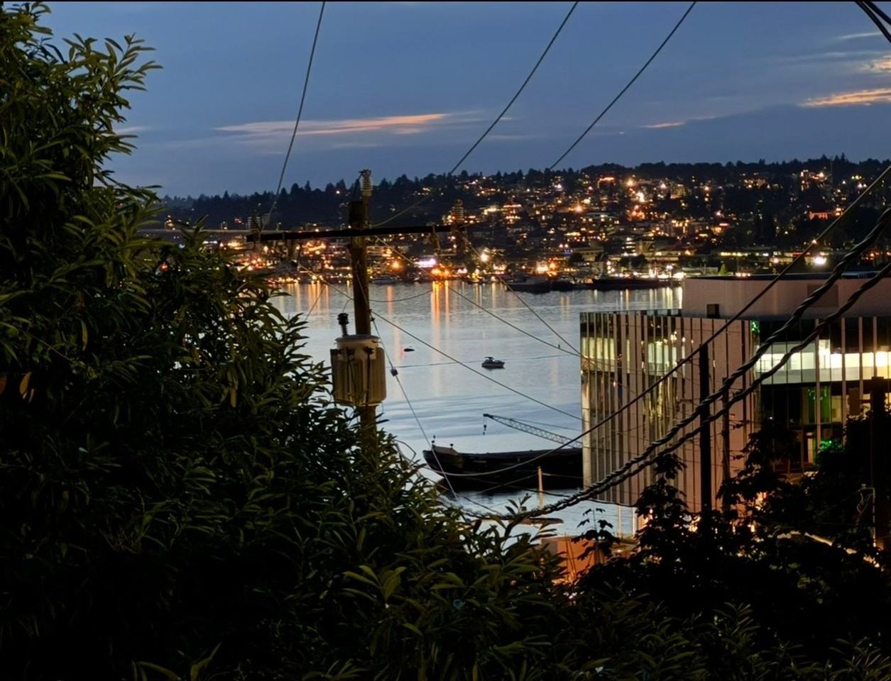 2322 E Aloha St - Photo 3 of 5