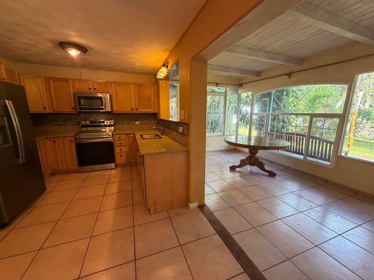 465 Haiku Rd - Photo 3 of 18