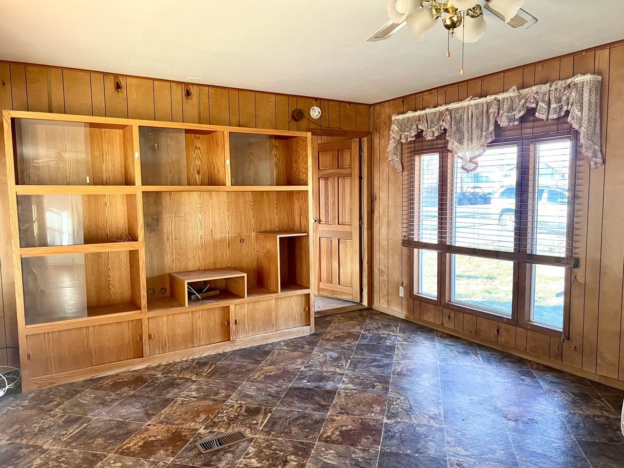 450 N 300 W #1 - Photo 4 of 18