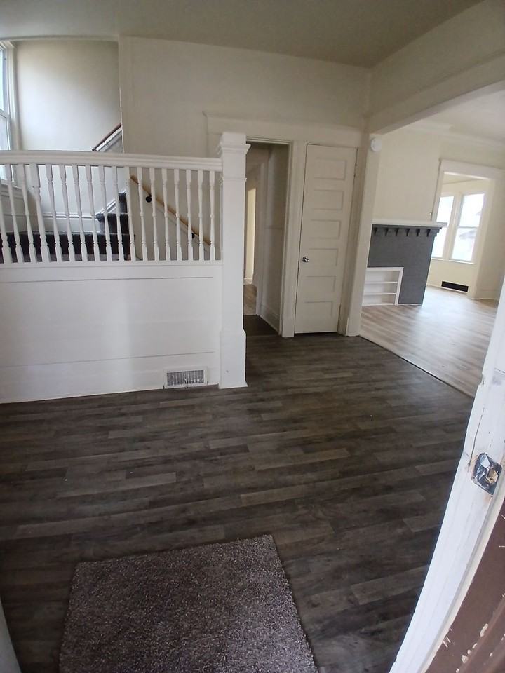 730 Ashland Ave #1 - Photo 3 of 12